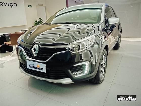 RENAULT CAPTUR 1.6 16V SCE FLEX BOSE X-TRONIC RENAULT CAPTUR 1.6 16V SCE FLEX BOSE X-TRONIC